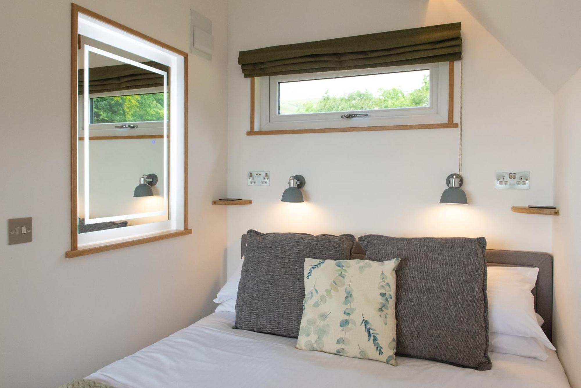 Bonnie Barns - Adults Only Luxury Lodges With Hot Tubs Luss Eksteriør billede