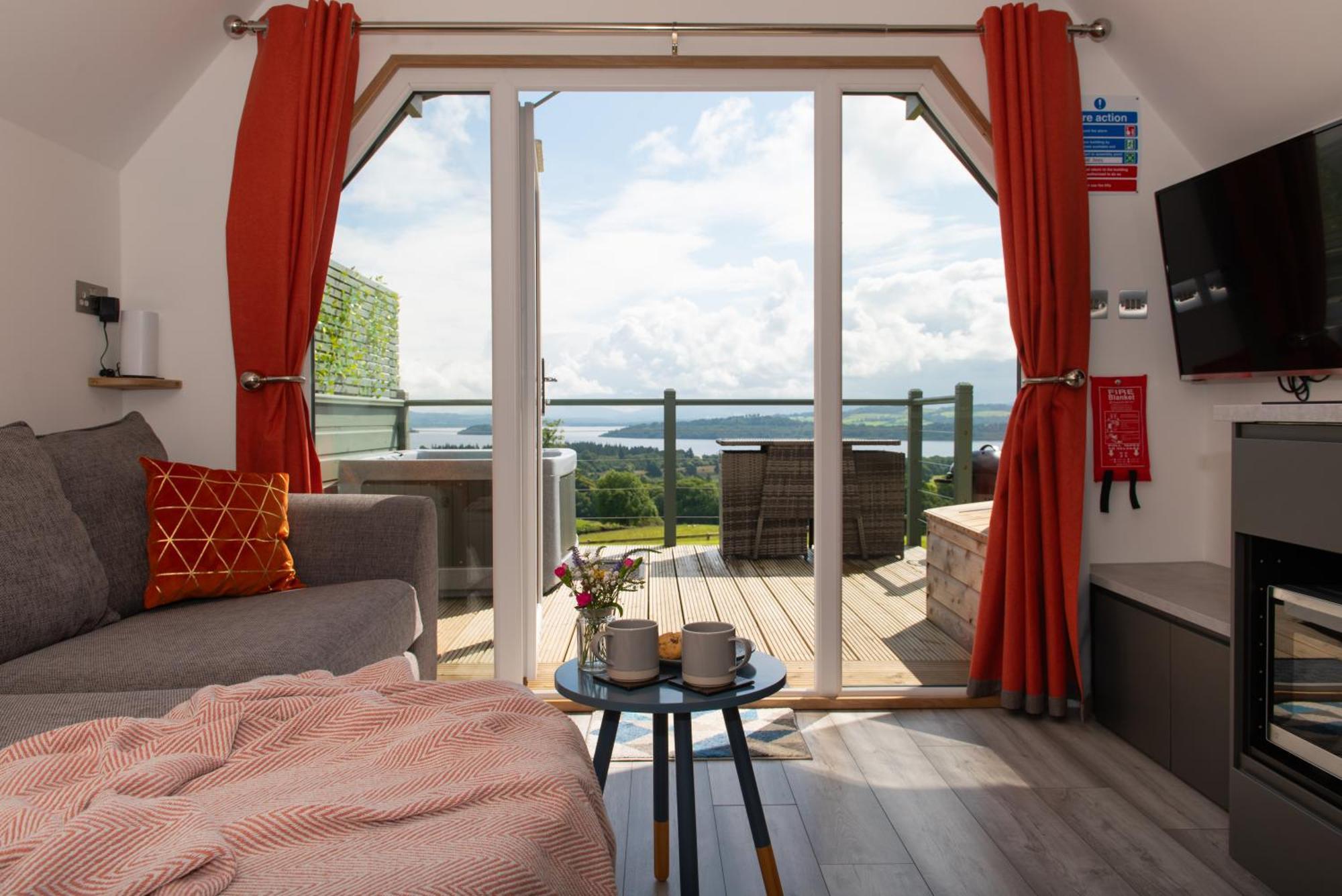 Bonnie Barns - Adults Only Luxury Lodges With Hot Tubs Luss Eksteriør billede